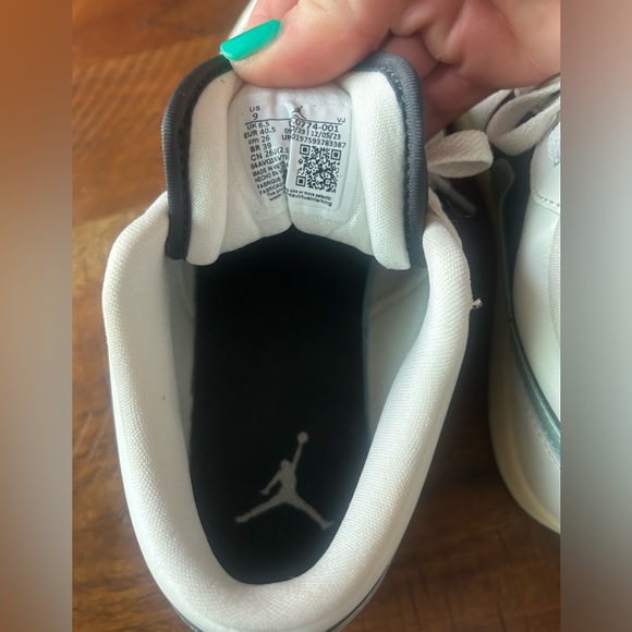 Nike Low Dunks NWOB women’s 9 or men’s 7 - Picture 3 of 6